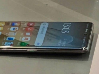 Oppo Find X6 Live Images Leak; Hole-Punch Display, Large Camera Module Tipped