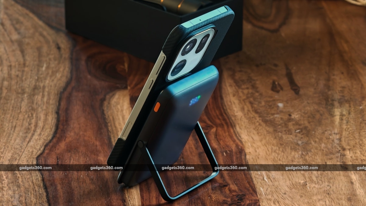 oppo find x9 pro hasselblad teleconverter kit magnetic gadgets 360 OppoFindX9Pro  Oppo