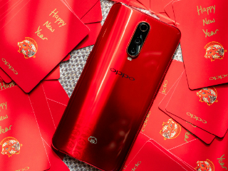 Oppo R17, Oppo R17 Pro New Year&#039;s Edition Launched: Price, Specifications