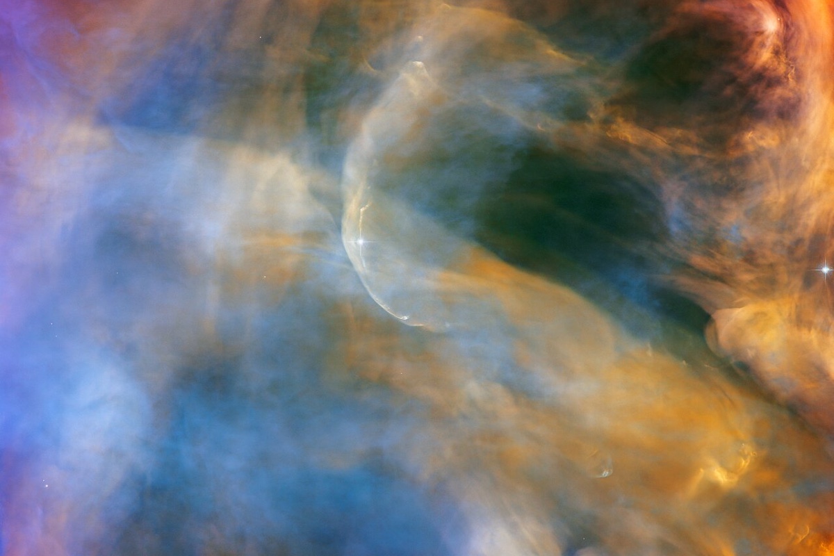 NASA’s Hubble Space Telescope Shares Image of Celestial Cloudscape in Orion Nebula