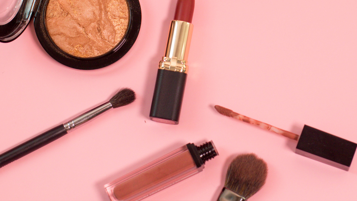 Myntra Right to Fashion Sale 2025: Best Deals on Matte and Glossy Lipstick