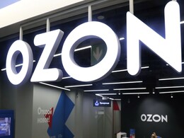 Amazon, SoftBank Held Talks to Acquire Russian E-Retailer Ozon, Shareholder Says Amazon, SoftBank Held Talks to Acquire Russian E-Retailer Ozon, Shareholder Says