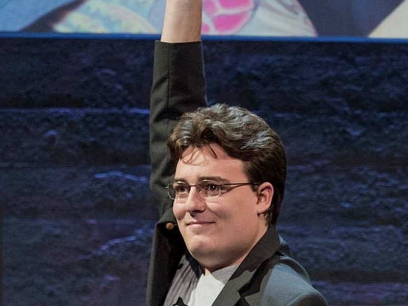 Palmer Luckey, Oculus VR Co-Founder, Leaves Facebook