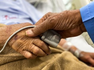 Parkinson&rsquo;s Disease Can Be Diagnosed Among Elderly Based on Frequent Occurrence of Nightmares