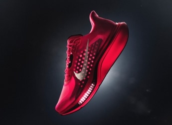 Nike Pegasus Plus 2 Launched With Curved Air Zoom Unit, ZoomX Midsole Tech