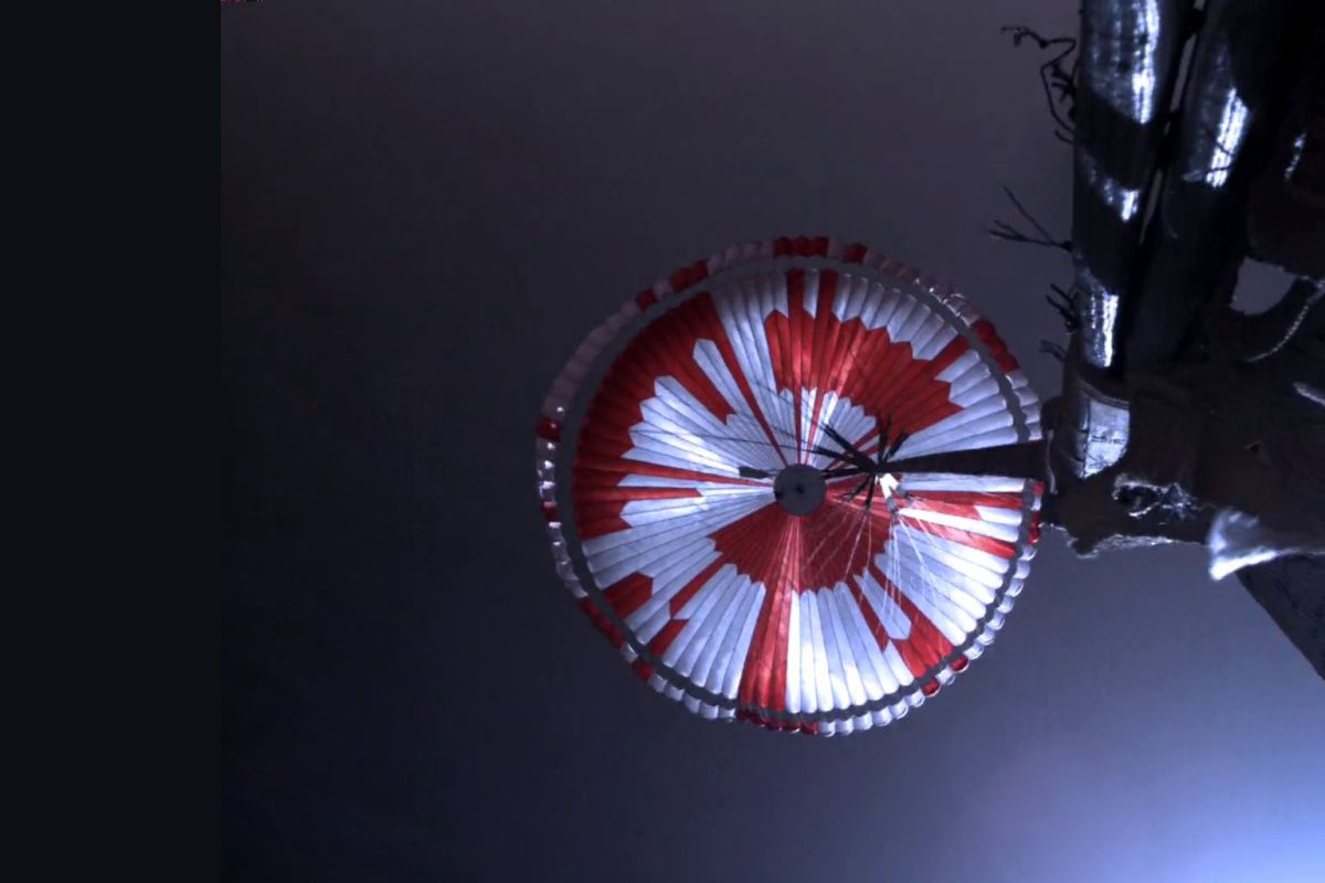 Mars Rover Perseverance Carried Secret Binary Code Message on Its Parachute