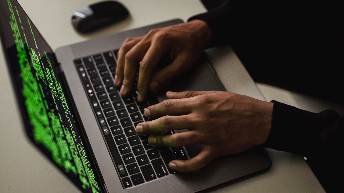 IT Ministry Blocks More Than 100 Websites Involved in Organised Illegal Investments, Job Frauds