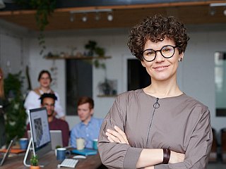 Women Will Hold a Quarter of Leadership Roles at Large Global Tech Firms In 2022: Deloitte Report
