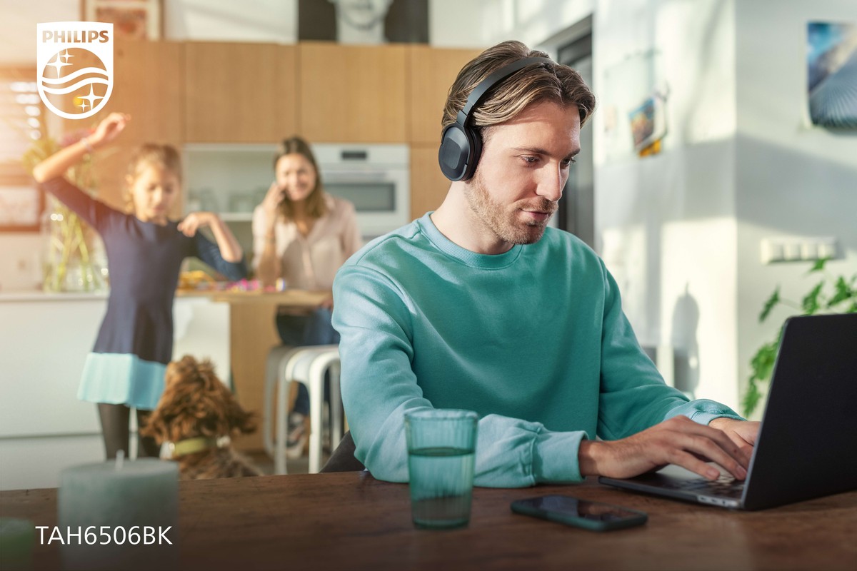 Philips TAH6506BK Headphones With Active Noise Cancellation, Up to 30 Hours of Battery Life Launched in India