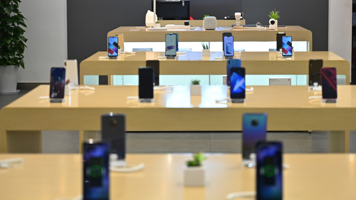 Global Mobile Phone Shipments to Fall 14.6 Percent in 2020 Due to Coronavirus Pandemic: Gartner