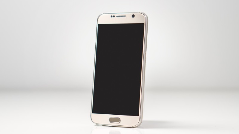 Smartphone OLED Display Shipments Surge 30 Percent: Report