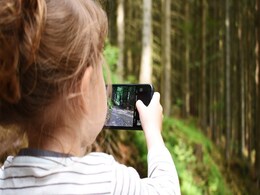 Your Child's First Phone: Here Are the Expert Recommendations, From Basic to Smart Your Child's First Phone: Here Are the Expert Recommendations, From Basic to Smart