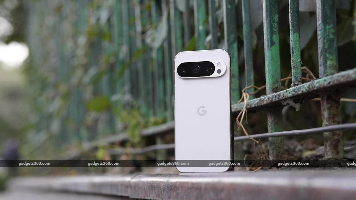 Google Pixel 10, Pixel 10 Pro Alleged Case Suggests Minor Design Changes From Predecessors