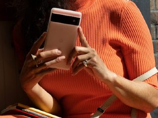 Government Considering Developing Indian OS for Mobiles: Union Minister