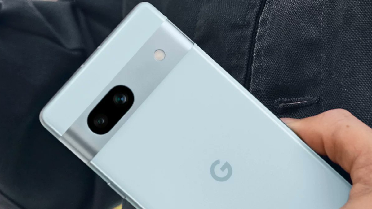 Google Pixel 7a Promo Images Leak Online, Suggests 90Hz Refresh Rate Display, 13-Megapixel Selfie Camera