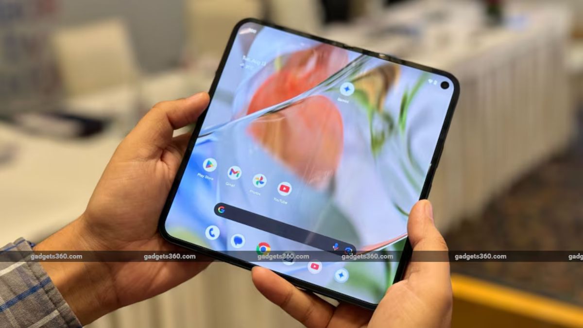 Google Pixel 9 Pro Fold Gets Ability to Use Inner and Outer Cameras Simultaneously on Meet