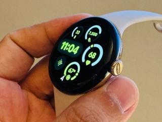 Google&#039;s Gemini AI Will Come to Tablets, Smartwatches and Replace Google Assistant on Older Devices