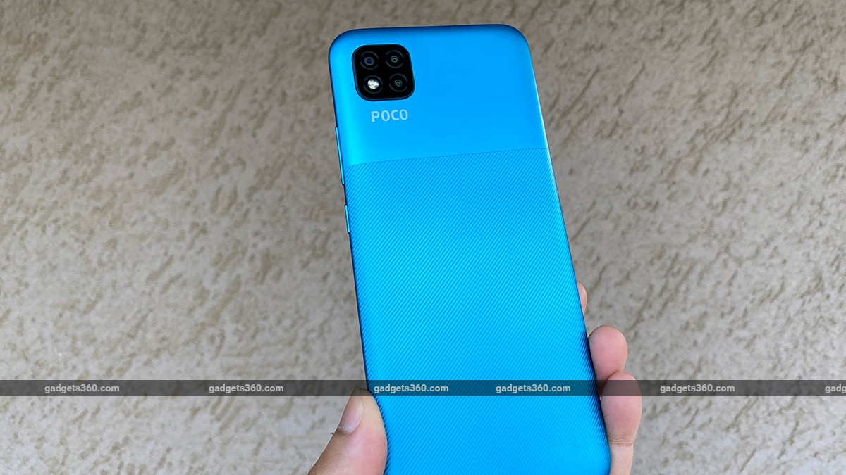 poco c3 review back wall s