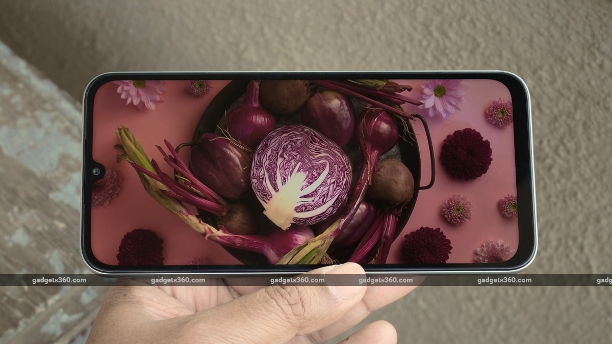 poco c85 performance display gadgets 360 PocoC85  Poco