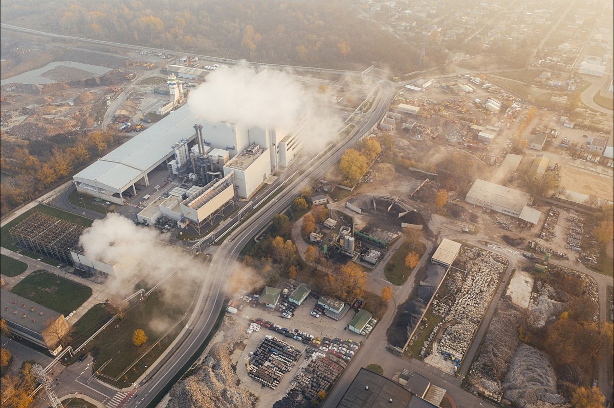Can AI-Based Solutions Help Mitigate the Climate Change Crisis?