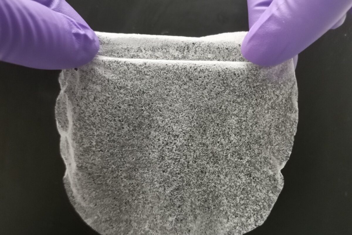 Researchers Create Polymer Film That Can Yield Up to 13 Litres of Water From Air