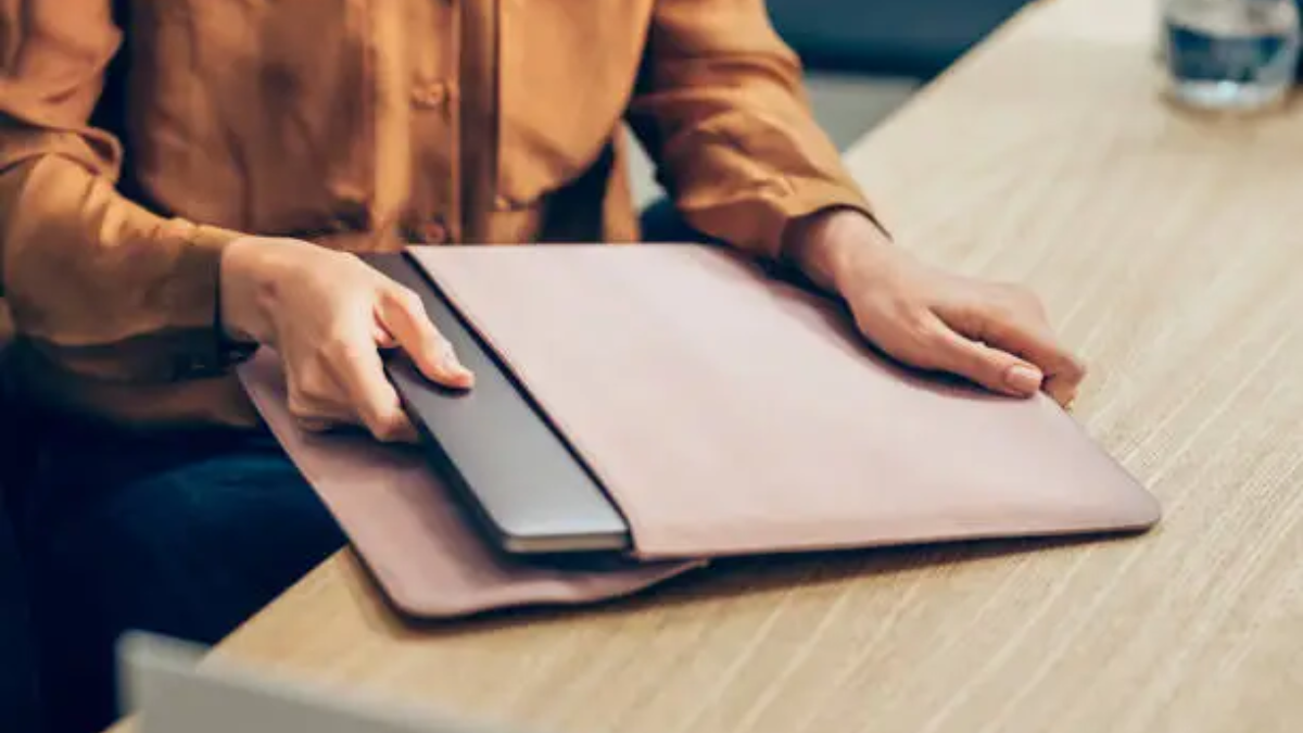 Top-Rated MacBook Sleeves: Durable, Scratch-Resistant & Slim Covers for Apple Laptops