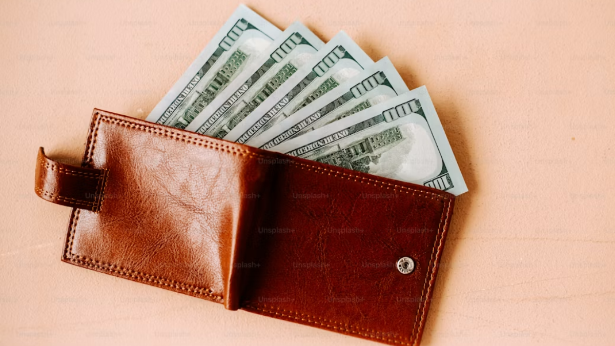Top Hornbull Men's Wallet With Slim Design And Card Holders