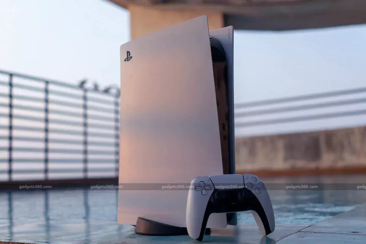 Microsoft Thinks Sony Will Release A PS5 Slim Later This Year Priced 