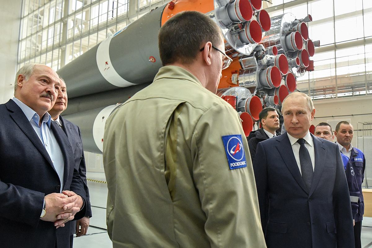 Russia to Launch Lunar Probe, Deepen Space Links With Belarus: Vladimir Putin