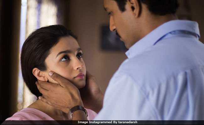 <i>Raazi</i> Box Office Collection: Alia Bhatt's Film On 2018's Top 5 Opening Weekend List With Over 15 Crore