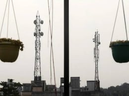 Broadband, Internet Services Restored in Ramban, Curfew to Stay in a Few Districts of Jammu and Kashmir Broadband, Internet Services Restored in Ramban, Curfew to Stay in a Few Districts of Jammu and Kashmir
