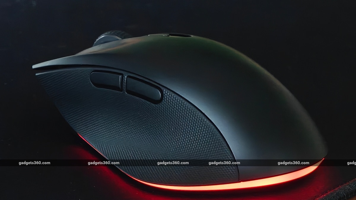 razer pro click v2 vertical battery indicator low gadgets 360 RazerProClickV2Vertical  RazerProClickV2  Razer