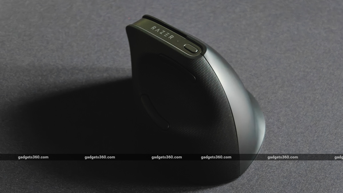 razer pro click v2 vertical design sides gadgets 360 RazerProClickV2Vertical  RazerProClickV2  Razer