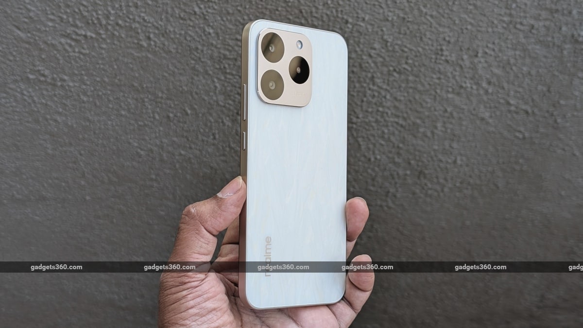 realme 15t design slim gadgets 360 Realme15T  Realme