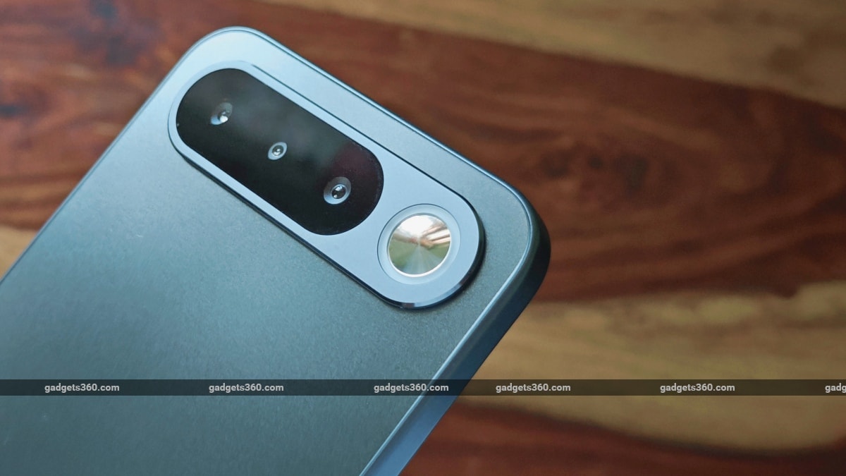 realme 16 design mirror gadgets 360 Realme16  Realme