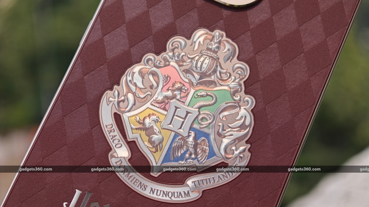 realme 16 pro hp edition crest Realme