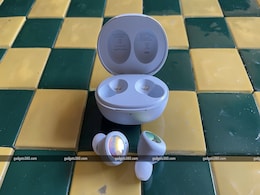 Realme Buds Q2 True Wireless Earphones, Realme Smart TV Full-HD 32 Launched in India: Price, Specifications, Features Realme Buds Q2 True Wireless Earphones, Realme Smart TV Full-HD 32 Launched in India: Price, Specifications, Features