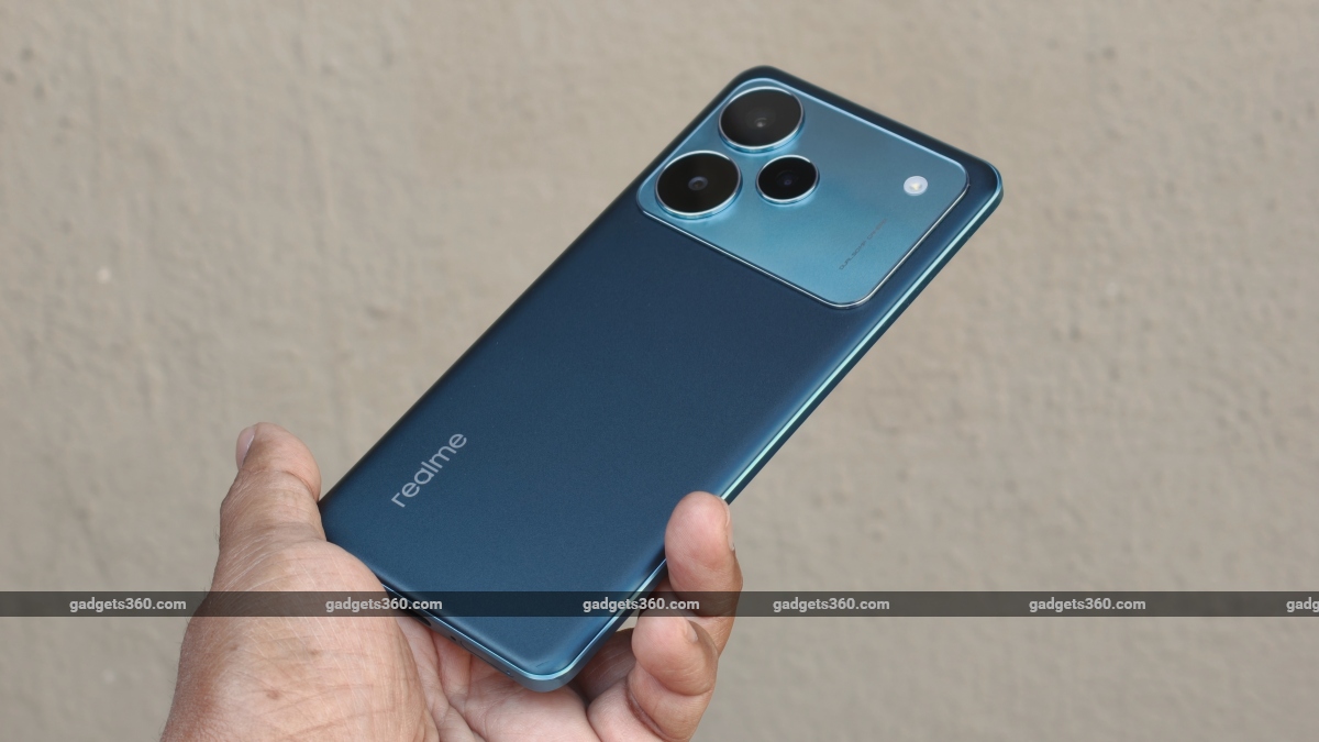 Realme P4 Pro Review: A Stylish Mid-Ranger With Reliable Performance