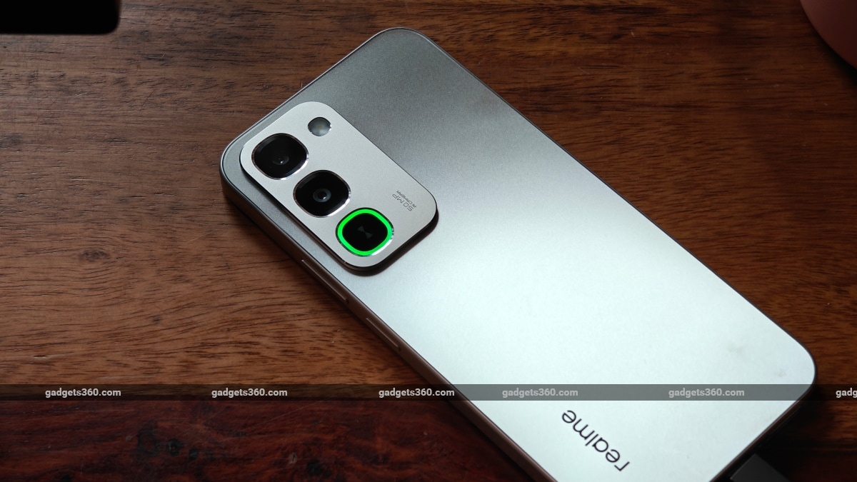 realme p4r design ai pulse light gadgets 360 RealmeP4R  Realme