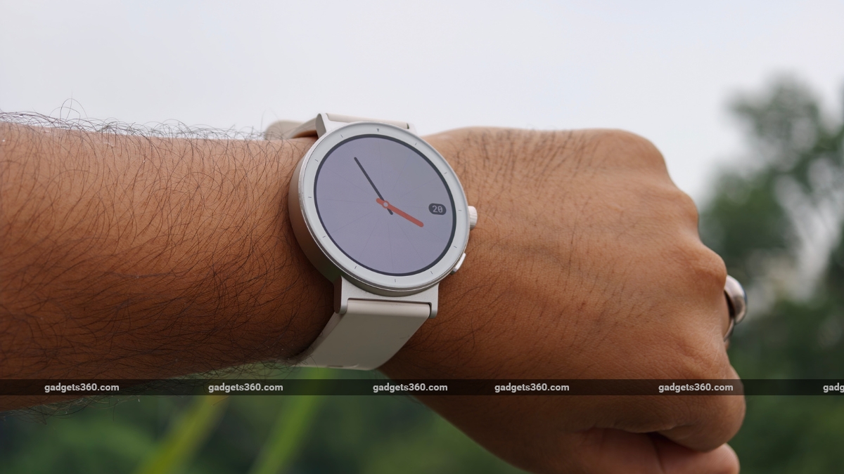 Realme Watch S5 Review: Premium Looks, Practical Features