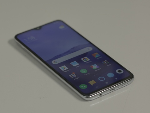 Poco F1 Android 10 Update Starts Rolling Out in India Along With MIUI 11, Users Report