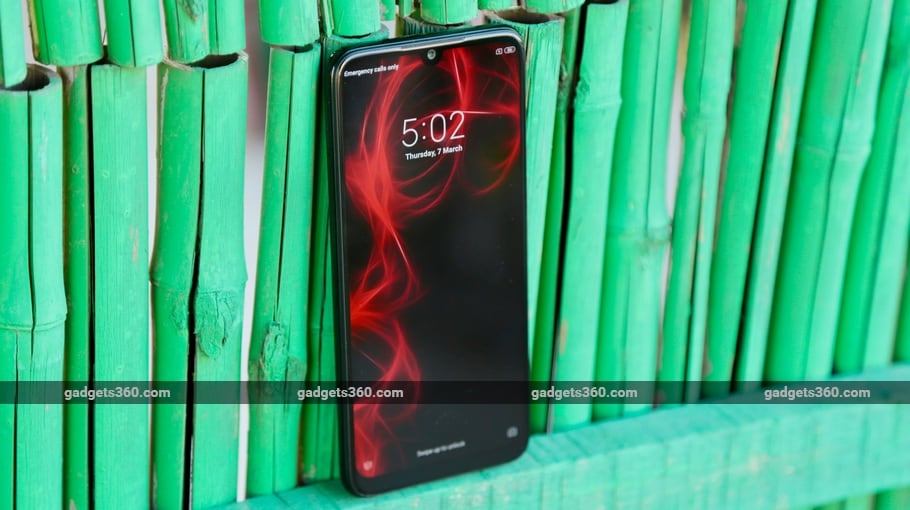 Should i buy poco f1 or best sale redmi note 7 pro