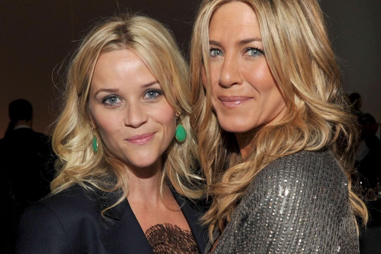 reese witherspoon jennifer aniston twitter Reese Witherspoon Jennifer Aniston