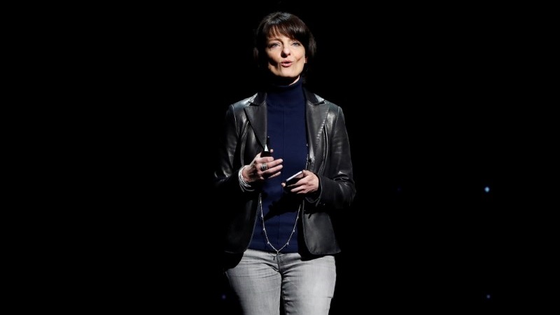 Facebook's Building 8 Chief, Regina Dugan, to Step Down Next Year