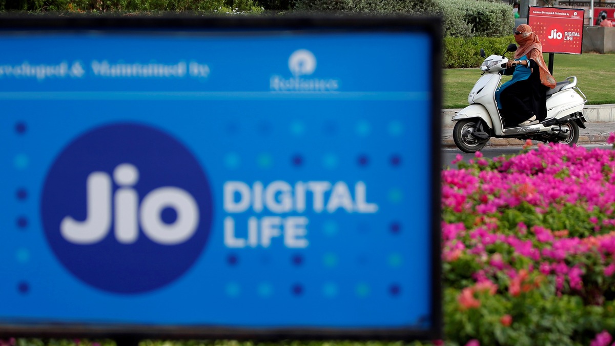 Reliance Jio Offers Unlimited Two-Day Complimentary Plan to Affected Users After Outage