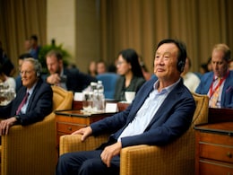 Huawei CEO Ren Zhengfei Urges Honor Sub-Brand to Become Competitor After Split Huawei CEO Ren Zhengfei Urges Honor Sub-Brand to Become Competitor After Split