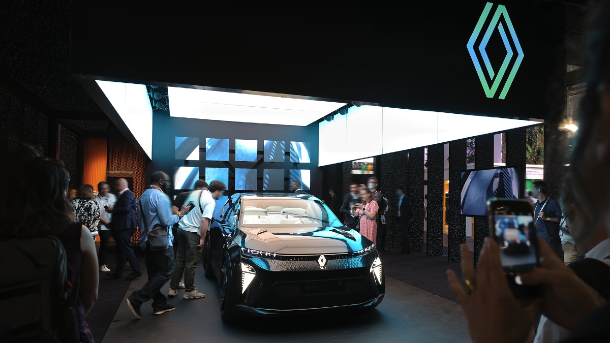 Renault Said to Be Considering Making Mass-Market EV Version of Hatchback Car for India by 2024
