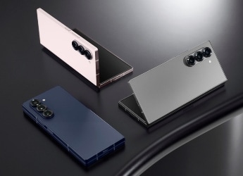 বছরের শেষে ধামাকা অফার, 60,000 টাকা দাম কমল Samsung-এর প্রিমিয়াম ফোনের, কোথায় পাবেন জেনে নিন