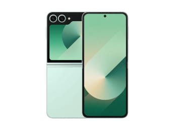 Amazon-এর ধামাকা অফার, 43,000 টাকা সস্তায় বিক্রি হচ্ছে ডুয়াল স্ক্রিনের Samsung ফোন