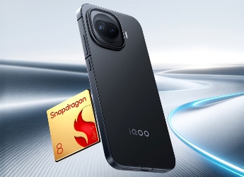 ফেব্রুয়ারি 24 ভারতে লঞ্চের আগেই ফাঁস iQOO 15R-এর দাম, এবার কম বাজেটে ফ্ল্যাগশিপ ফোন?